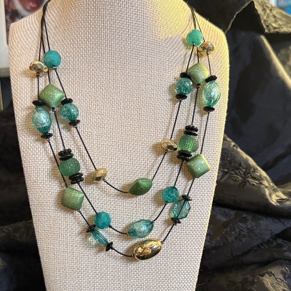 Chic Multi-Strand Green and Gold Necklace